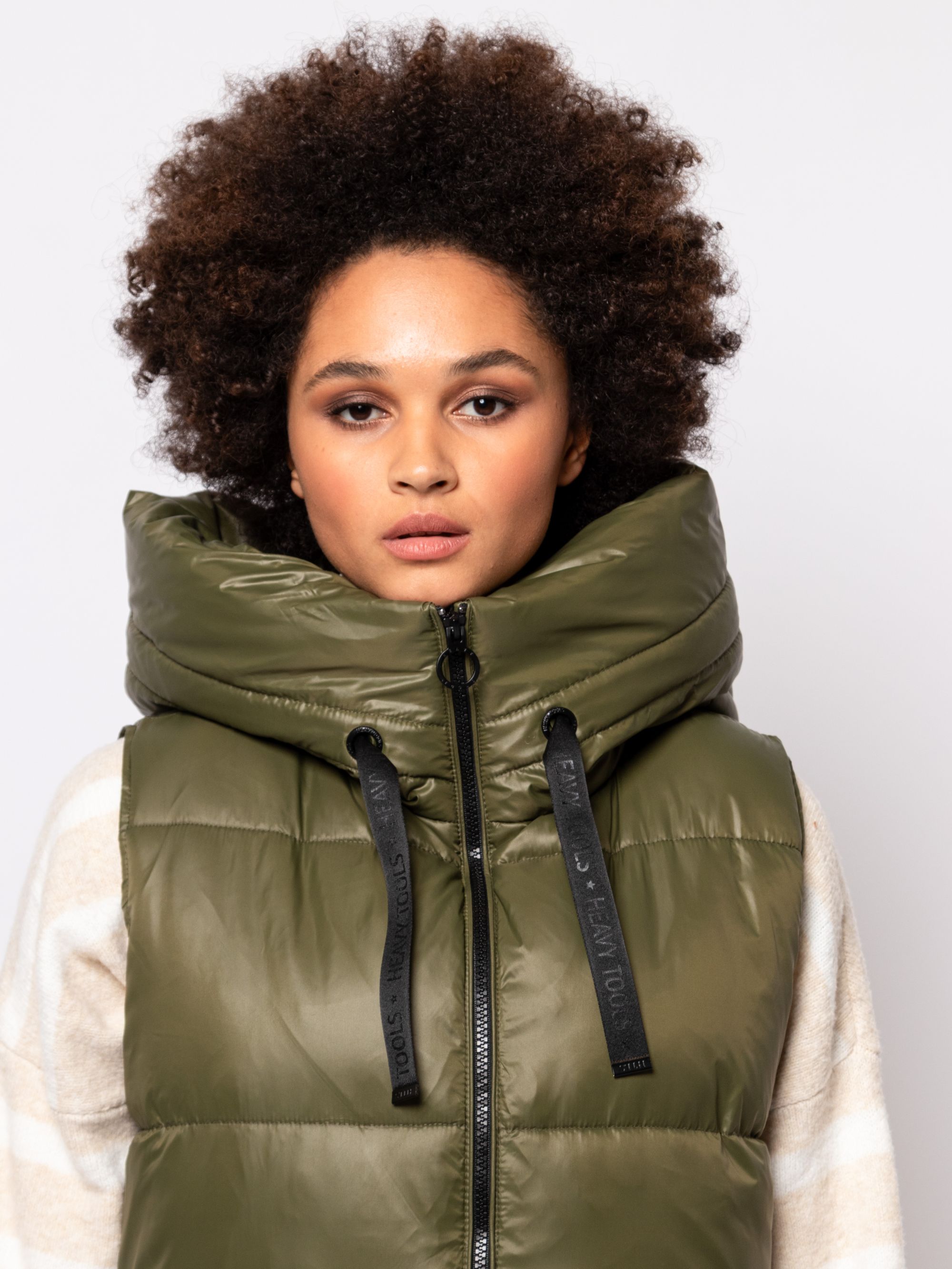 最終価格 venit ＷＯＯＬ　ＰＯＬＹＥＳＴＥＲ　ＢＯＡ　ＶＥＳＴ　グリーン Anita Recycled Pure Wool Vest - Forest Green | Baukjen